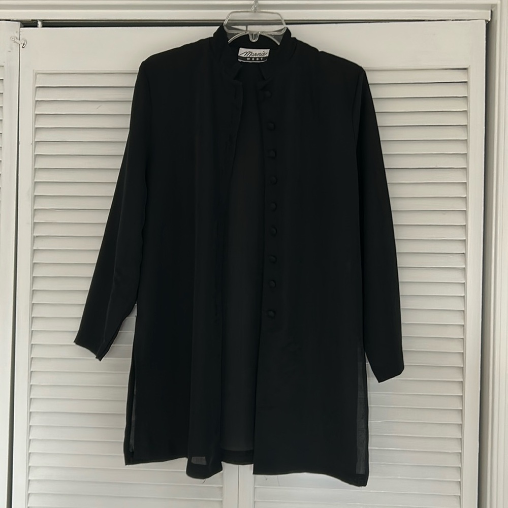 Ladies Light Dressy Top